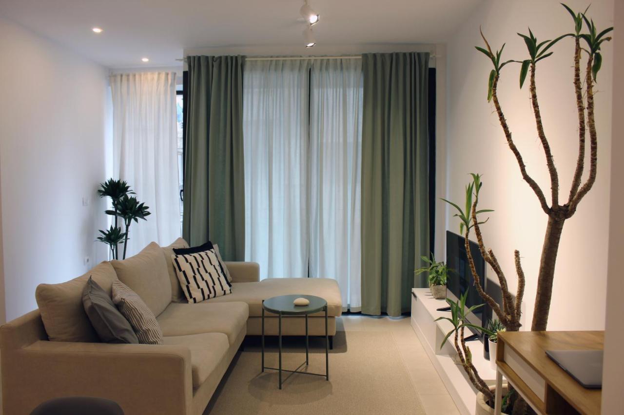 Collective Urban Villa In Tirana Exterior photo