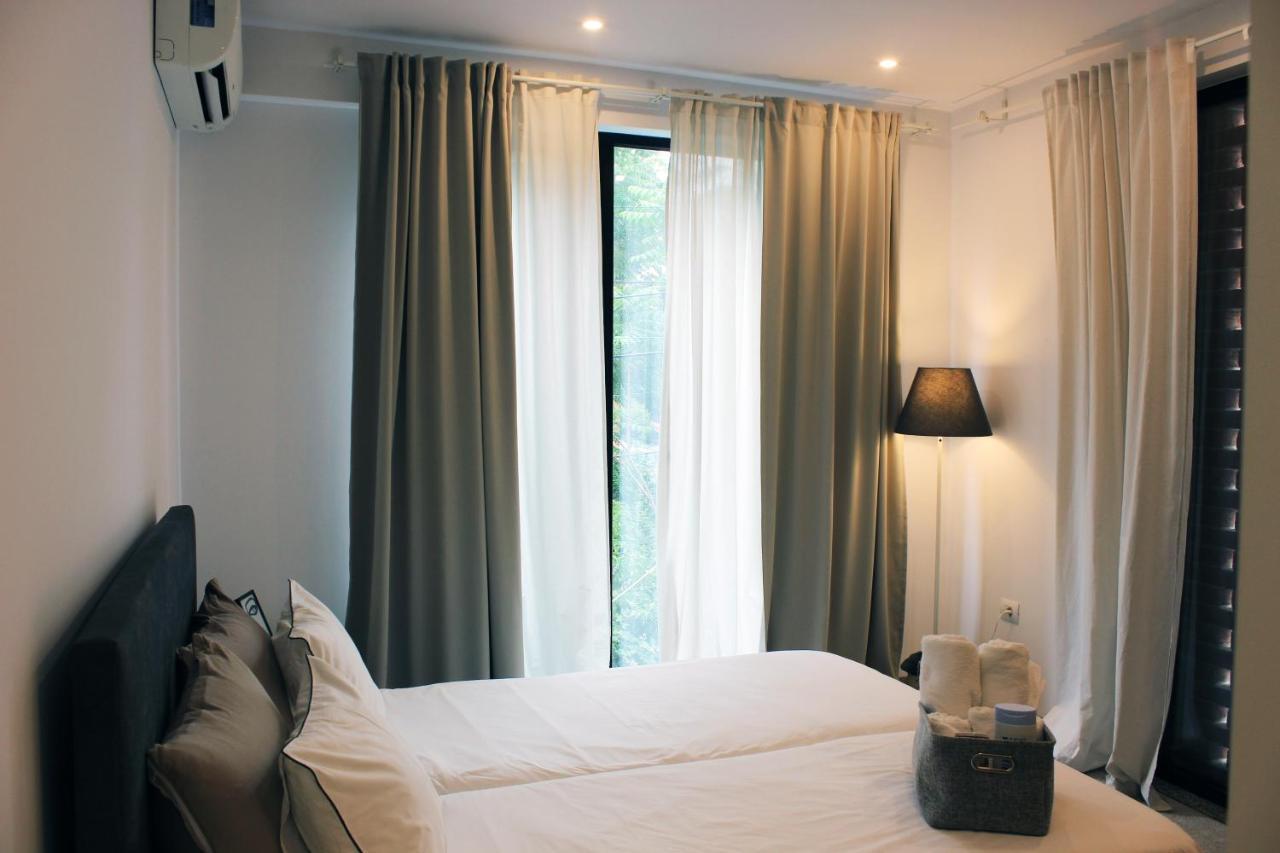 Collective Urban Villa In Tirana Exterior photo